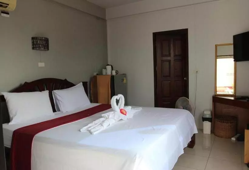 فندق Two Chefs Inn