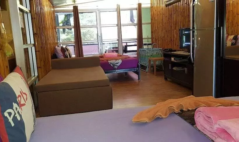 בית מלון כפרי Zone6 Coworking Beach Apartment