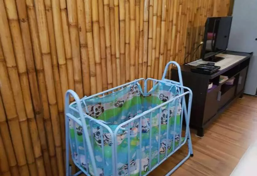 בית מלון כפרי Zone6 Coworking Beach Apartment