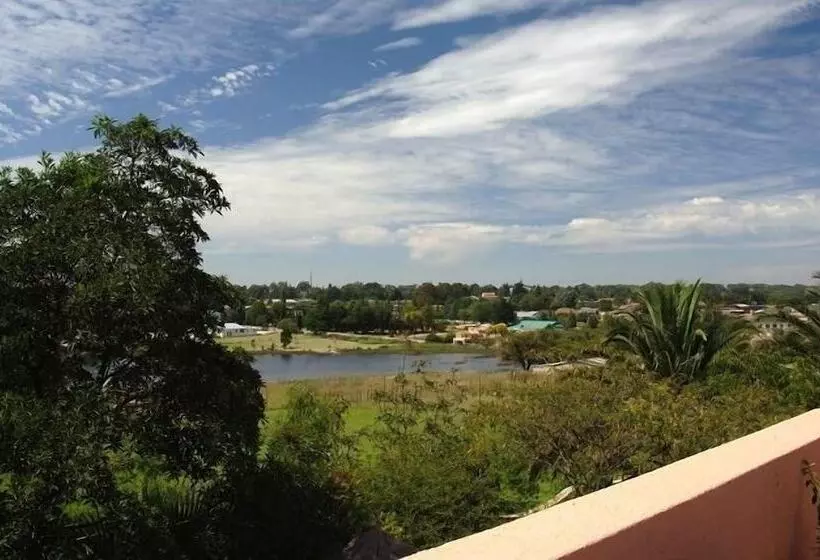 پانسیون Gateway Guesthouse