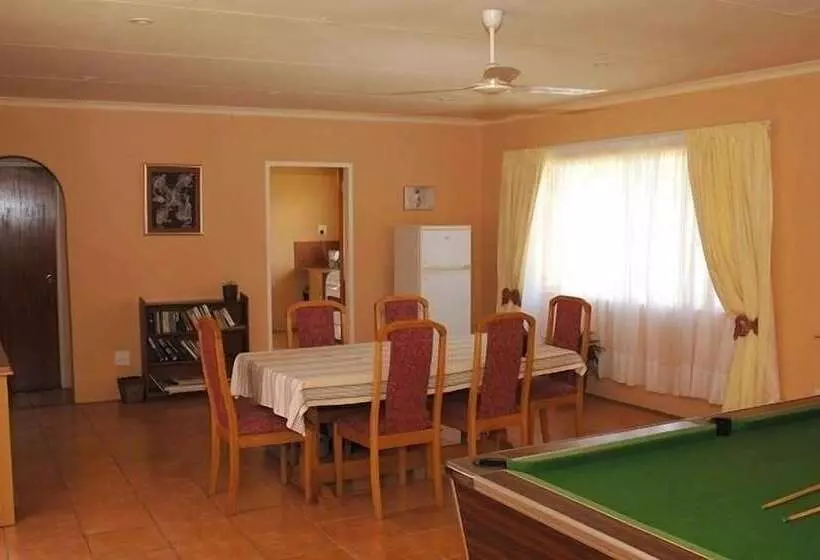 پانسیون Gateway Guesthouse