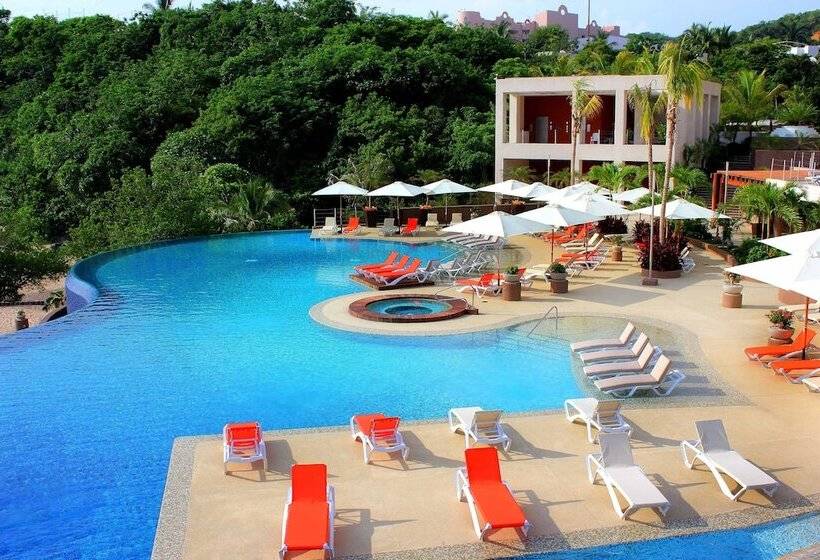 منتجع Azul Ixtapa Grand All Inclusive Suites & Spa Convention Center