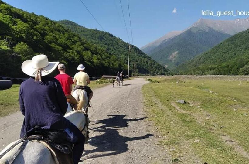 تختخواب و صبحانه Leila S Guest House