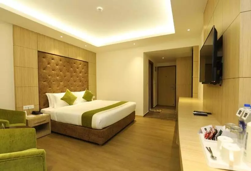هتل Bhotekoshi Heli Resort