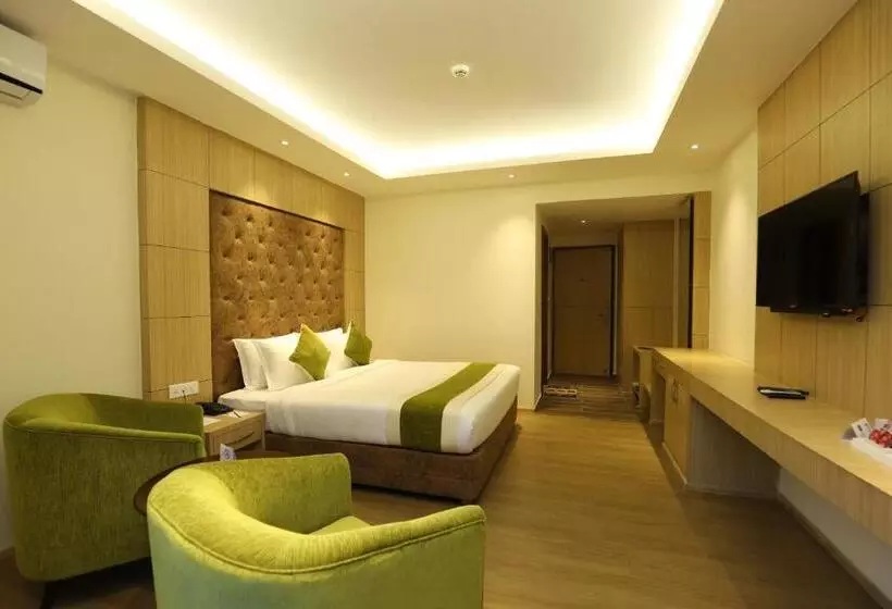 هتل Bhotekoshi Heli Resort