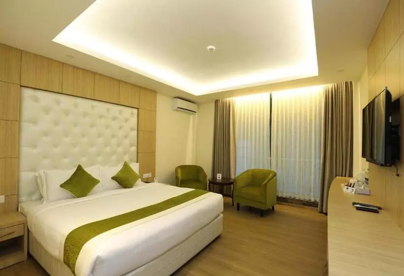هتل Bhotekoshi Heli Resort