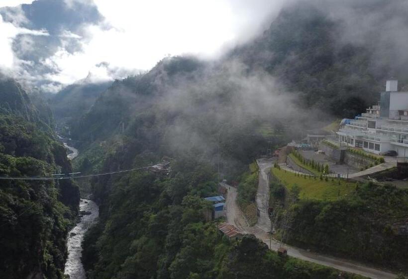 Hotel Bhotekoshi Heli Resort