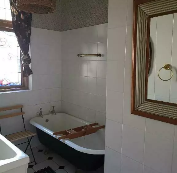ホテル Drakensberg Bush Lodge And Backpackers