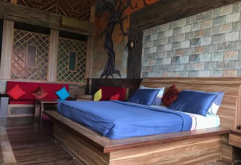 Hotelli Shivaaz Holiday Farms   Near Mopa Airport Goa