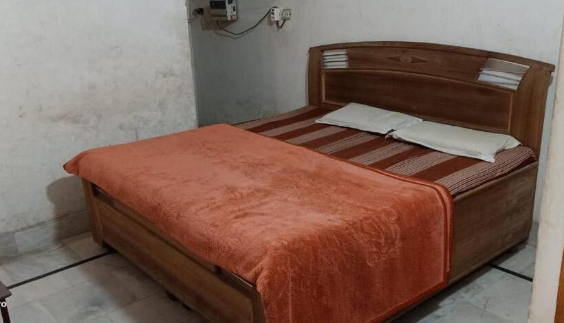 Отель Spot On 88676 Prominent