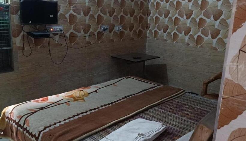 Отель Spot On 88676 Prominent