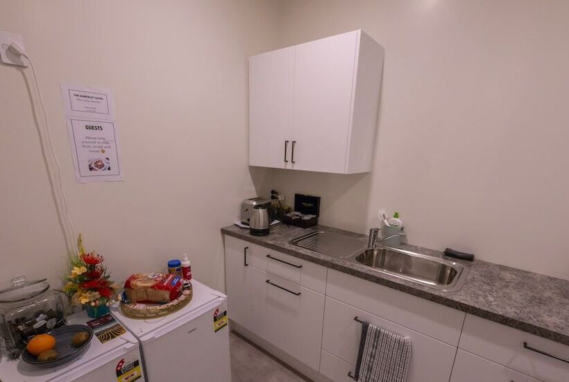 בית מלון כפרי The Amberley