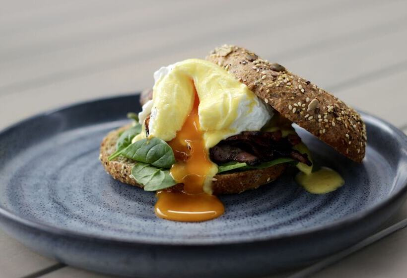 בית מלון כפרי The Amberley