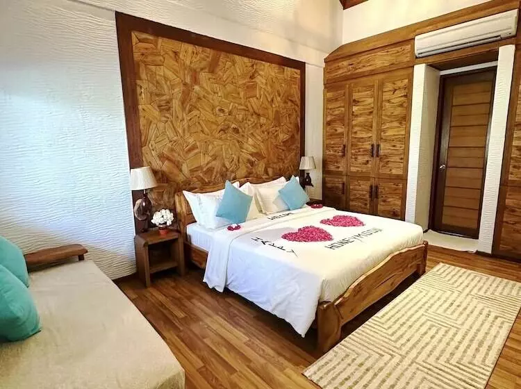 Island Luxury Boutique Hotel   Fulhadhoo