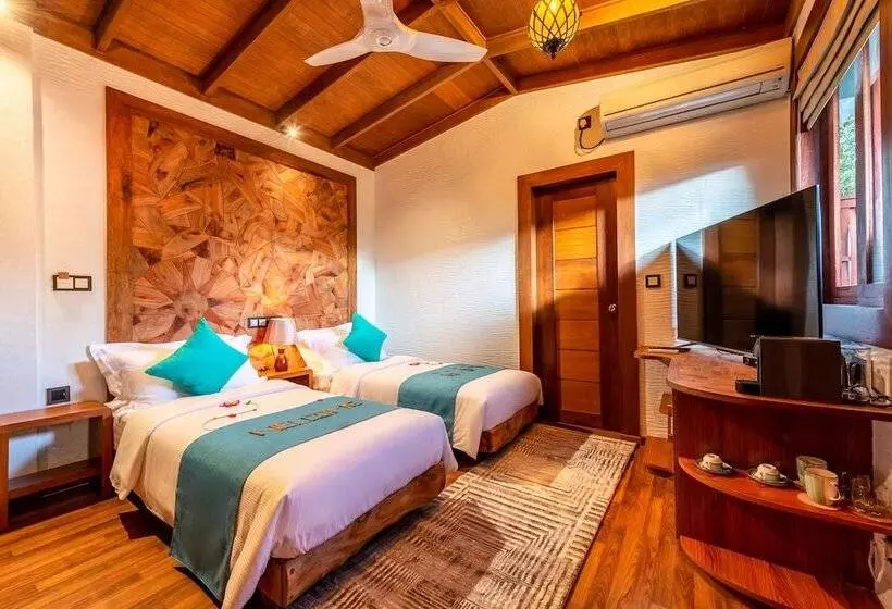 Island Luxury Boutique Hotel   Fulhadhoo