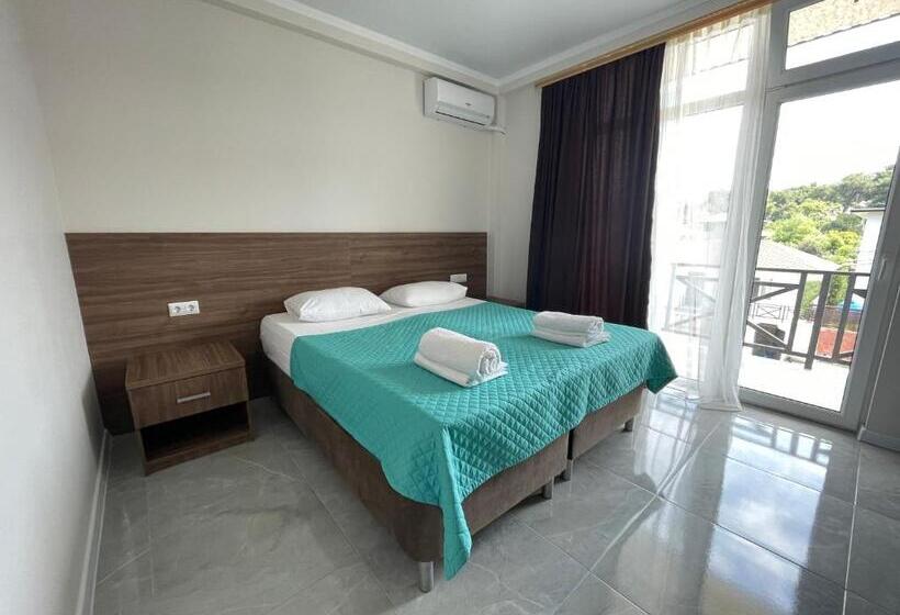 هاستل бугенвиллея