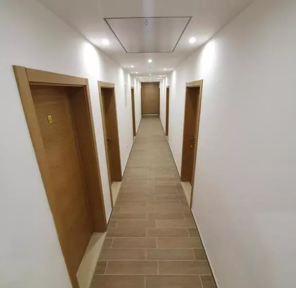 تختخواب و صبحانه Honey Valley Bjelašnica