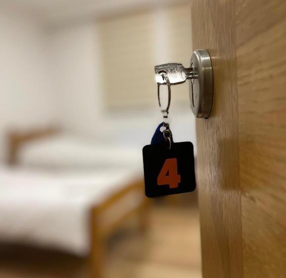 تختخواب و صبحانه Honey Valley Bjelašnica