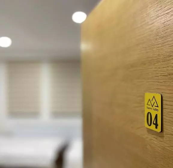 تختخواب و صبحانه Honey Valley Bjelašnica