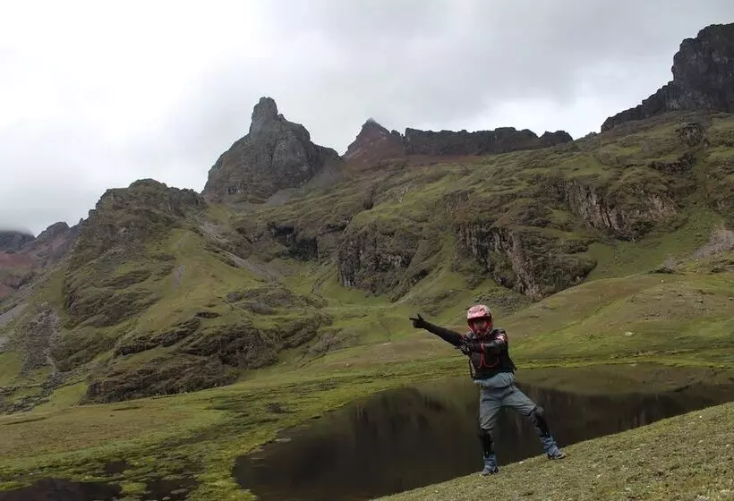 تختخواب و صبحانه Moutainbike House