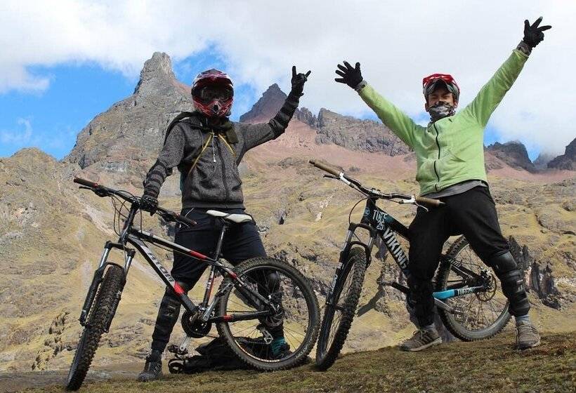 تختخواب و صبحانه Moutainbike House