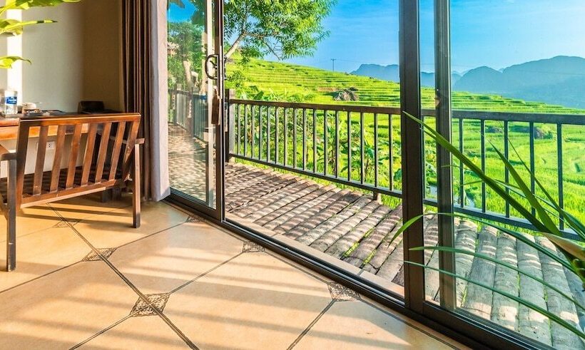 تختخواب و صبحانه Puluong Casa Resort