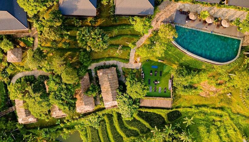 تختخواب و صبحانه Puluong Casa Resort