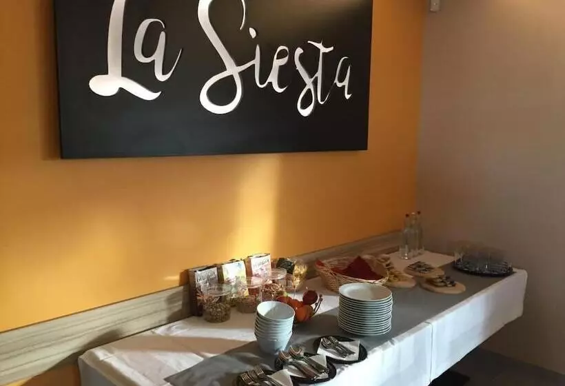 هتل B&b La Siesta