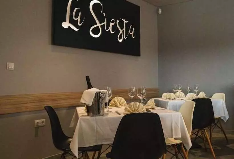هتل B&b La Siesta