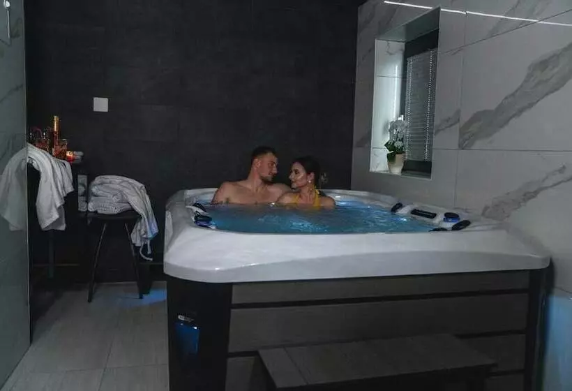 هتل B&b La Siesta