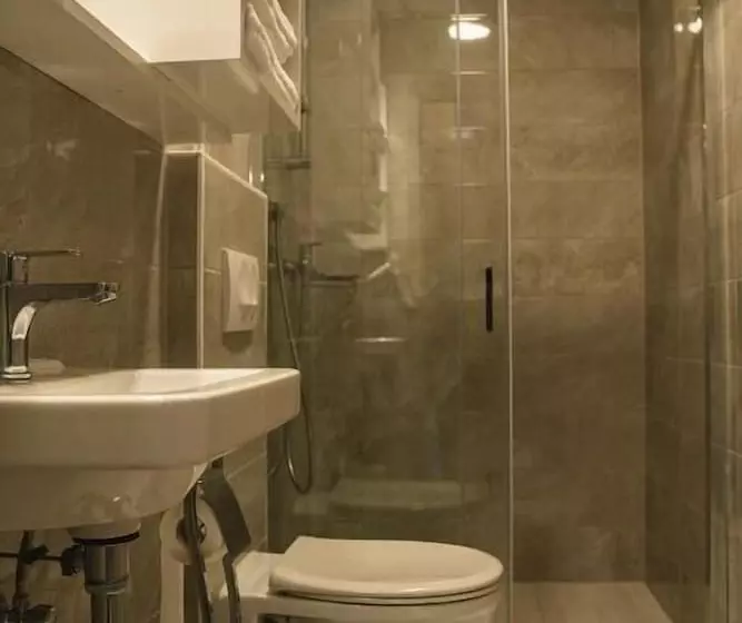 هتل B&b La Siesta