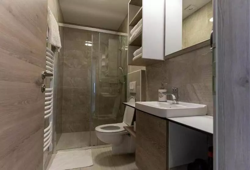 هتل B&b La Siesta
