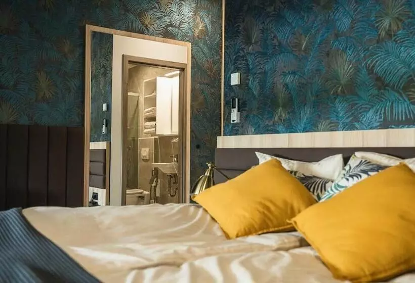 هتل B&b La Siesta