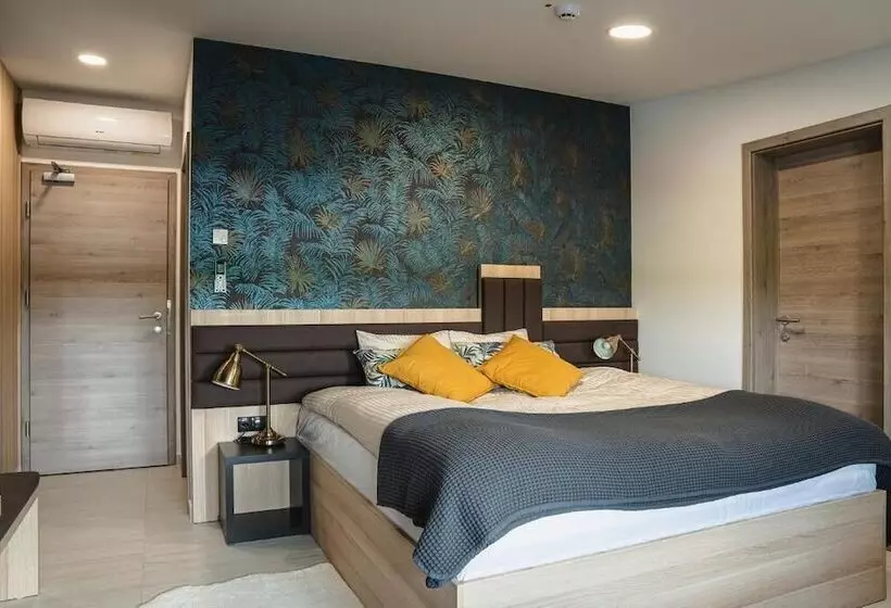 هتل B&b La Siesta