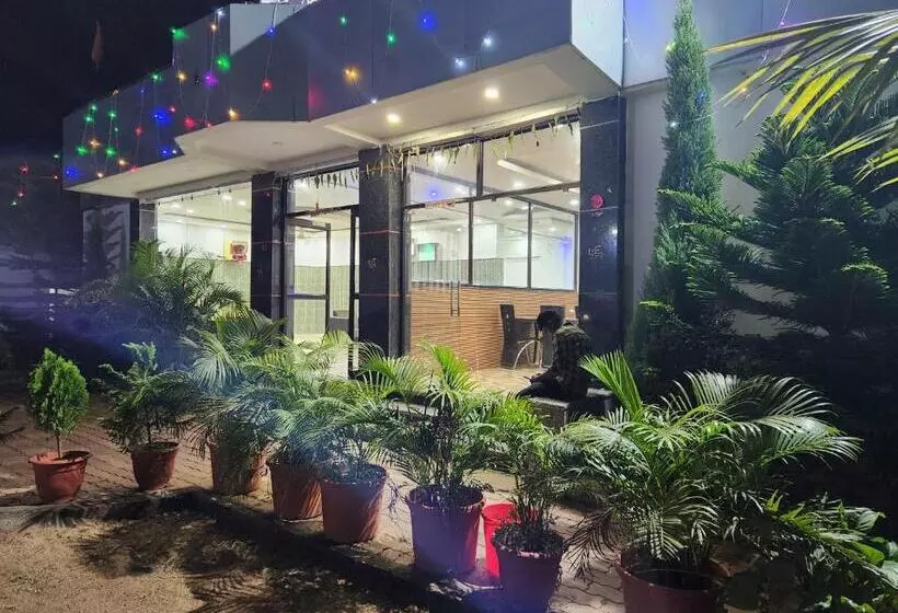 ホテル Golden Park Inn