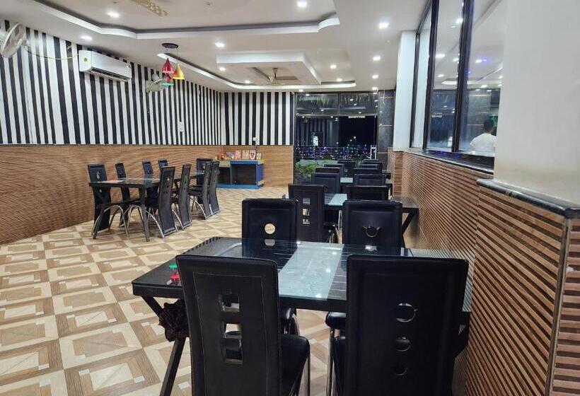 酒店 Golden Park Inn