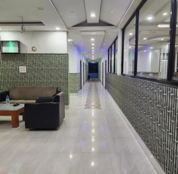 ホテル Golden Park Inn