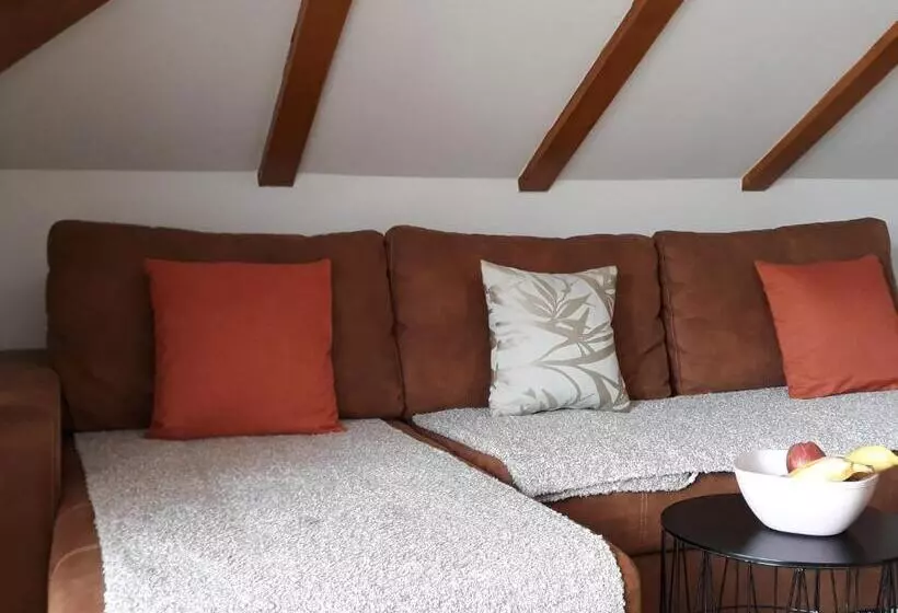 پانسیون Apartman Amalfi