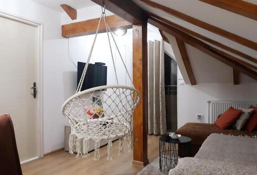 پانسیون Apartman Amalfi