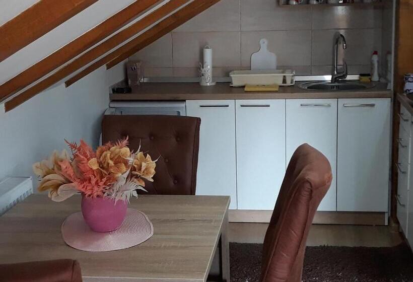 پانسیون Apartman Amalfi