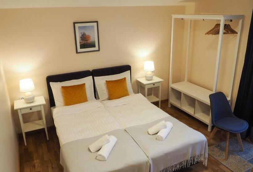 Pensão Svečių Namai žara