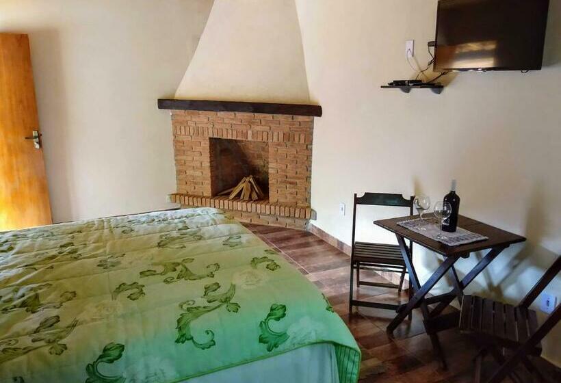 Albergue Pousada Caminho Das Araucárias