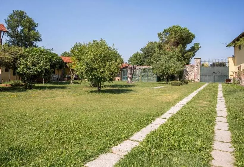 تختخواب و صبحانه Cascina Tetto Del Priore