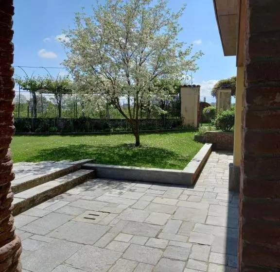 تختخواب و صبحانه Cascina Tetto Del Priore