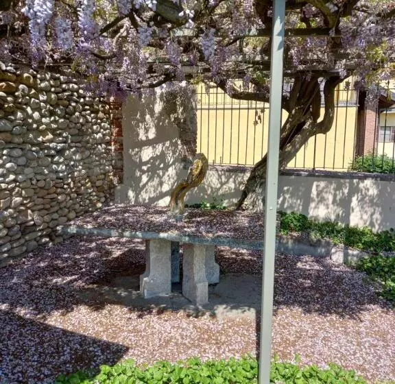 تختخواب و صبحانه Cascina Tetto Del Priore