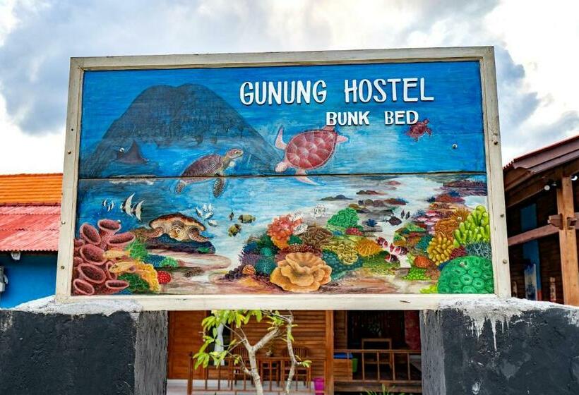 Gunung Hostel