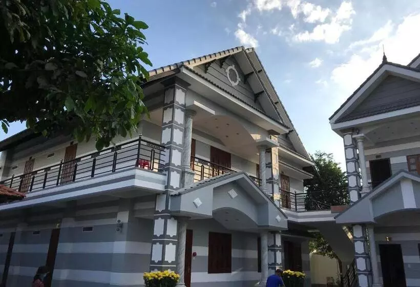 هتل An Hoà Ii