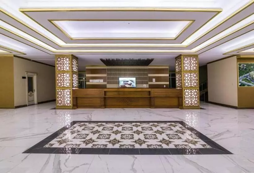 ホテル Arya Termal