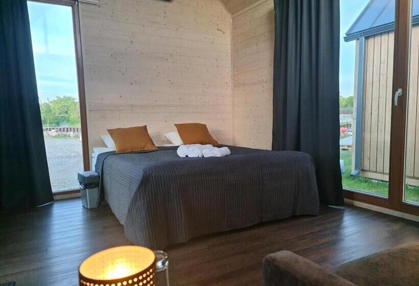 هتل Tulivee Villa