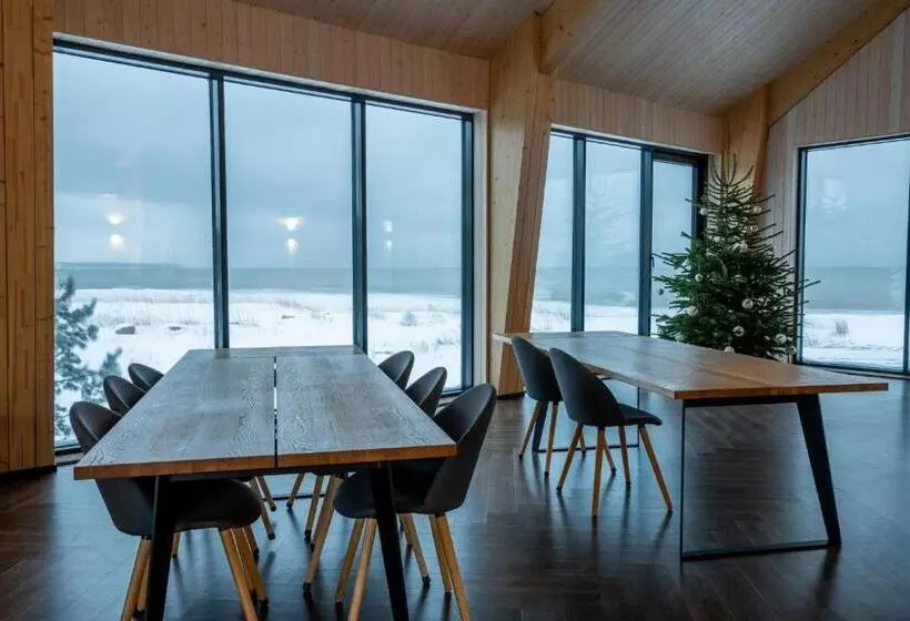 هتل Tulivee Villa